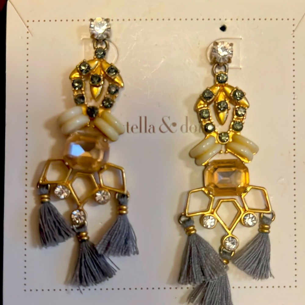 Stella & Dot Nila Chandelier Gold Tone Earrings